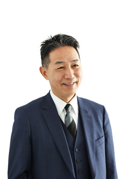 代表行政書士・税理士 鶴田幸之